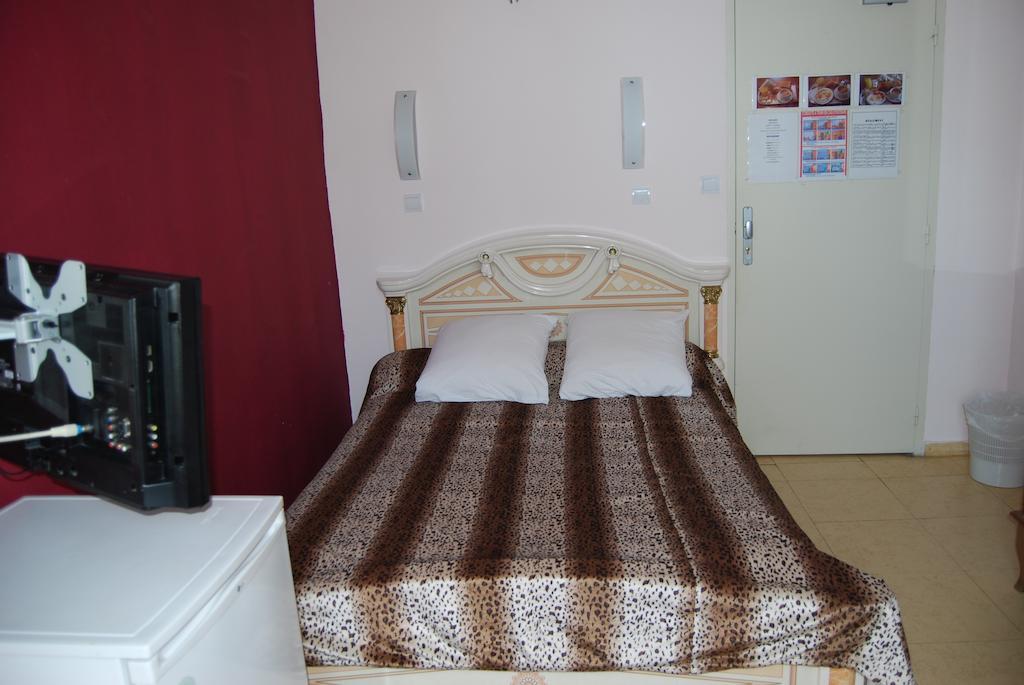 Hotel Azur نيس المظهر الخارجي الصورة